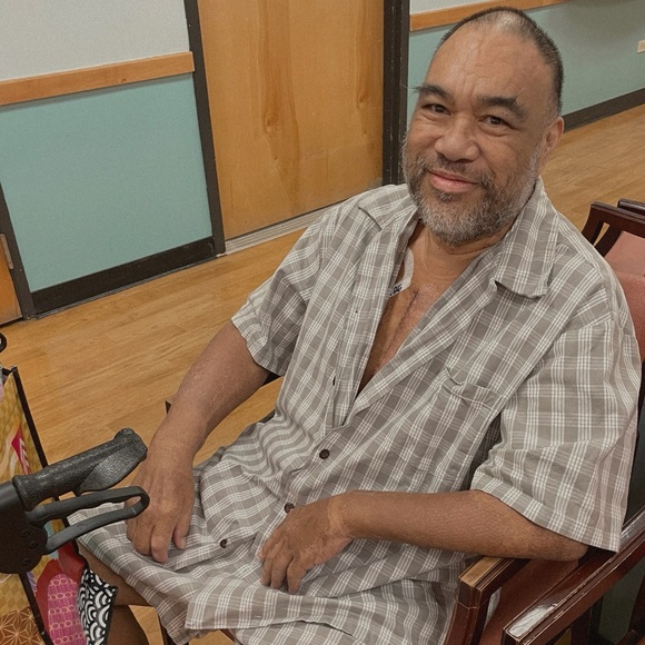 Meet your Posher, Breanna - Picture 3 of 13